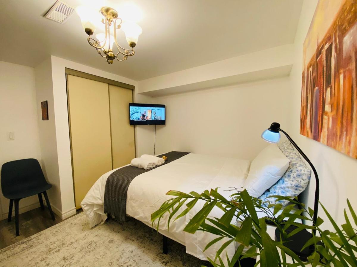 Toronto Bed & Breakfast - Free Parking Eksteriør bilde